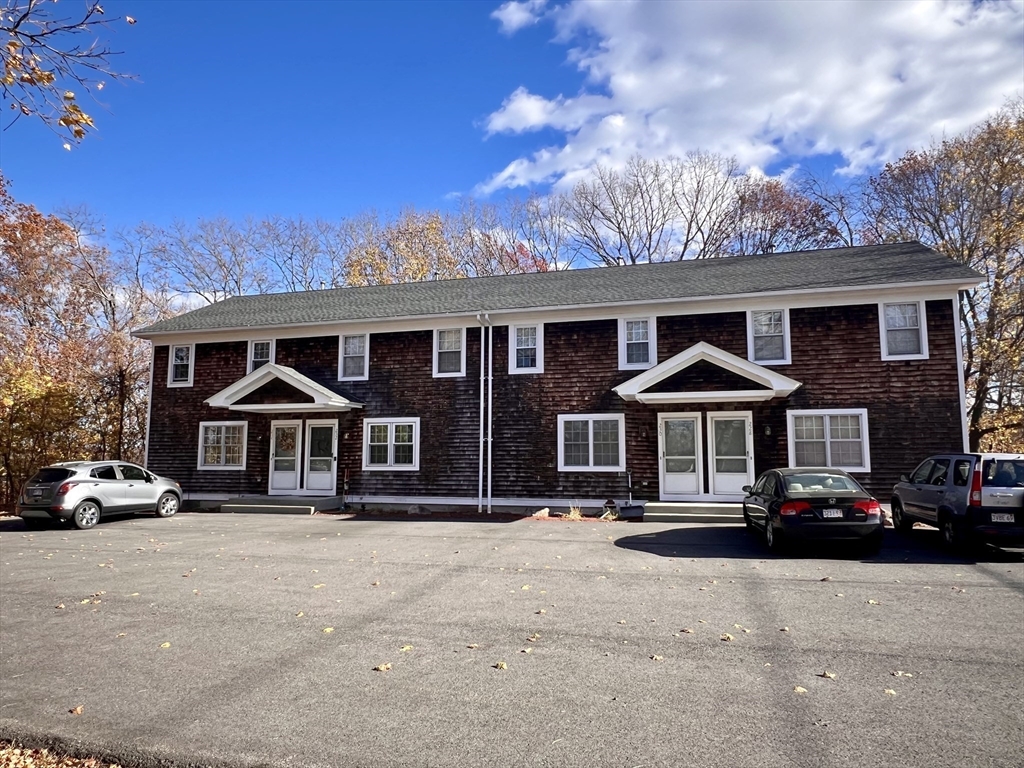 230 Beacon Street, Clinton, Massachusetts, 2 Bedrooms Bedrooms, 5 Rooms Rooms,1.5 BathroomsBathrooms,Residential Lease,For Rent,Beacon Street,73461289