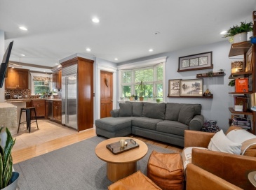 126 Jaffrey Street, Swansea, Massachusetts, 3 Bedrooms Bedrooms, 8 Rooms Rooms,1.5 BathroomsBathrooms,Residential,For Sale,Jaffrey Street,73386702