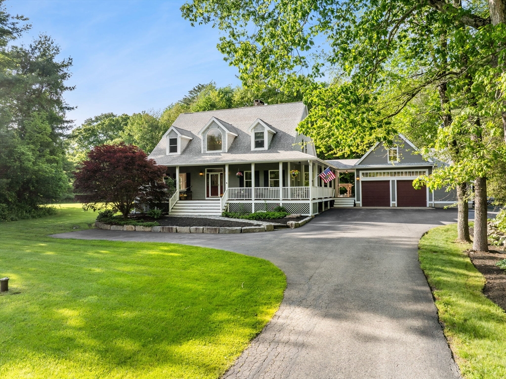 162 Plympton St, Middleboro, Massachusetts, 3 Bedrooms Bedrooms, 9 Rooms Rooms,2.5 BathroomsBathrooms,Residential,For Sale,Plympton St,73383623