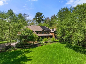 53 Yorkshire Road, Dover, Massachusetts, 4 Bedrooms Bedrooms, 11 Rooms Rooms,5 BathroomsBathrooms,Residential,For Sale,Yorkshire Road,73374211