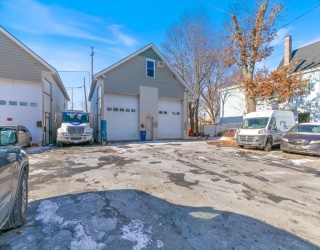31 Garfield St, Lawrence, Massachusetts, 5 Bedrooms Bedrooms, 12 Rooms Rooms,4.5 BathroomsBathrooms,Residential Income,For Sale,Garfield St,73461451