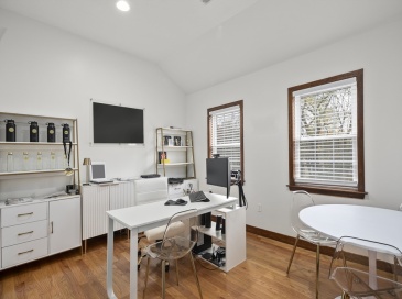 109 Dean St Unit 2, Taunton, Massachusetts, ,Commercial Lease,For Rent,Dean St Unit 2,73461359