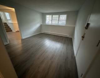 60 Phillips Street, Attleboro, Massachusetts, 2 Bedrooms Bedrooms, 5 Rooms Rooms,1 BathroomBathrooms,Residential Lease,For Rent,Phillips Street,73461365