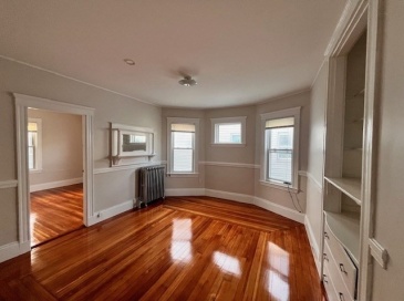 81 Pleasant, Boston, Massachusetts, 3 Bedrooms Bedrooms, 8 Rooms Rooms,1 BathroomBathrooms,Residential Lease,For Rent,Pleasant,73461511 81 Pleasant, Boston, Massachusetts, 3 Bedrooms Bedrooms, 8 Rooms Rooms,1 BathroomBathrooms,Residential Lease,For Rent,Pleasant,73461511