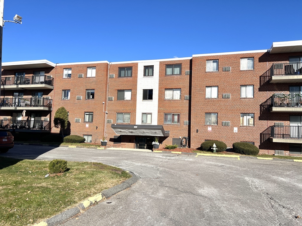 900 Governors Dr., Winthrop, Massachusetts, 2 Bedrooms Bedrooms, 4 Rooms Rooms,1 BathroomBathrooms,Residential Lease,For Rent,Governors Dr.,73461569