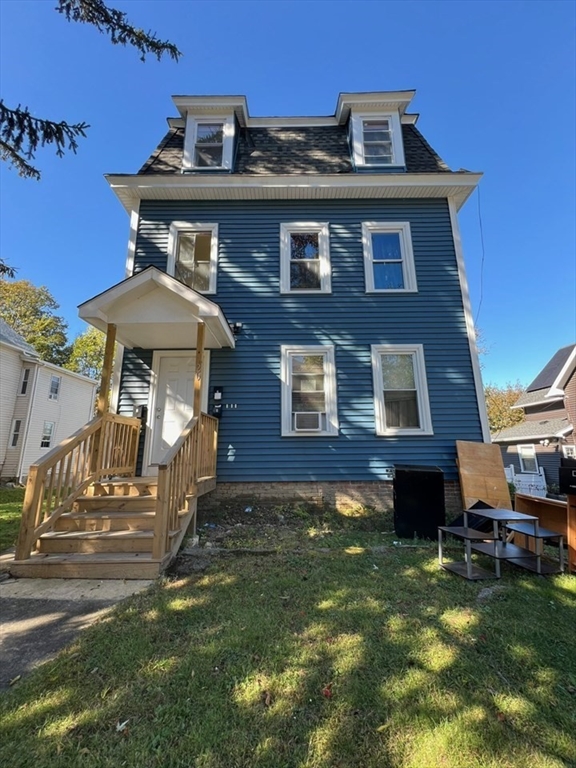 20 Florence Street, Worcester, Massachusetts, 2 Bedrooms Bedrooms, 4 Rooms Rooms,1 BathroomBathrooms,Residential Lease,For Rent,Florence Street,73461592
