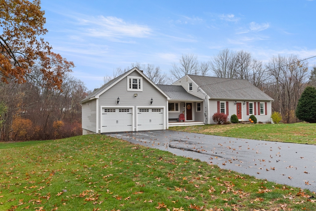 5 Mercury Circle, Andover, Massachusetts, 4 Bedrooms Bedrooms, 9 Rooms Rooms,2 BathroomsBathrooms,Residential,For Sale,Mercury Circle,73453529