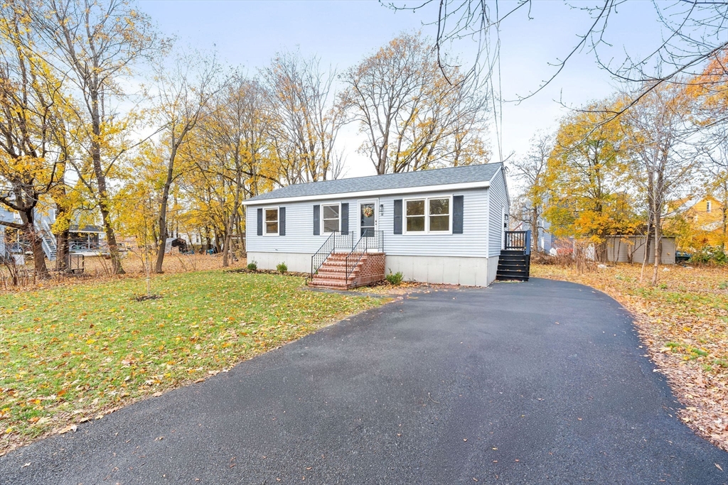 38 Brattle St, Athol, Massachusetts, 3 Bedrooms Bedrooms, 5 Rooms Rooms,1 BathroomBathrooms,Residential,For Sale,Brattle St,73452718