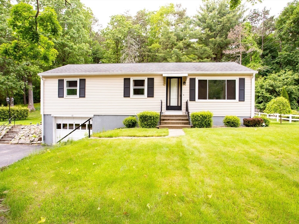 12 Hadley Path, West Brookfield, Massachusetts, 3 Bedrooms Bedrooms, 6 Rooms Rooms,1 BathroomBathrooms,Residential,For Sale,Hadley Path,73382757