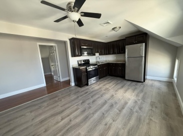 66-74 Bogle, Fall River, Massachusetts, 4 Bedrooms Bedrooms, 7 Rooms Rooms,1 BathroomBathrooms,Residential Lease,For Rent,Bogle,73459393