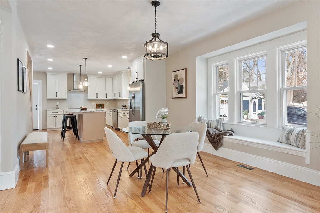 42 N Worcester Ave, Worcester, Massachusetts, 3 Bedrooms Bedrooms, 8 Rooms Rooms,1 BathroomBathrooms,Residential,For Sale,N Worcester Ave,73461727