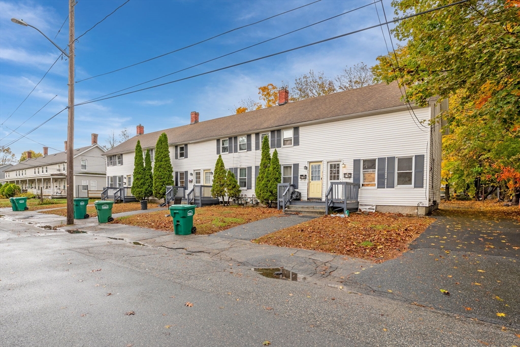 14-24 C St, Northbridge, Massachusetts, 3 Bedrooms Bedrooms, 5 Rooms Rooms,1 BathroomBathrooms,Residential,For Sale,C St,73461786