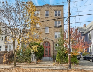 48 Tremont Street, Malden, Massachusetts, 7 Bedrooms Bedrooms, 29 Rooms Rooms,9 BathroomsBathrooms,Residential Income,For Sale,Tremont Street,73461791