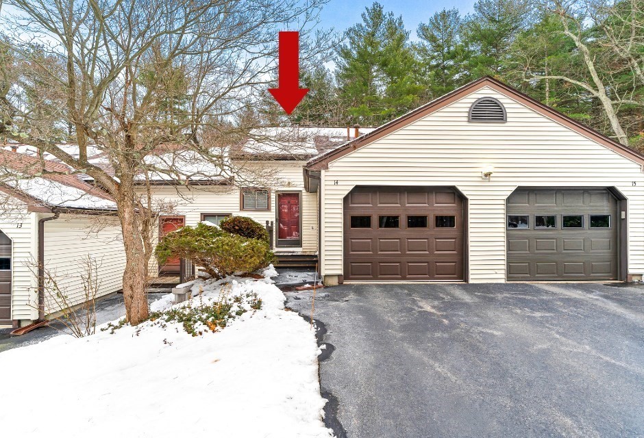 14 Centercrest Dr, Tyngsborough, Massachusetts, 2 Bedrooms Bedrooms, 5 Rooms Rooms,1.5 BathroomsBathrooms,Residential,For Sale,Centercrest Dr,73461650