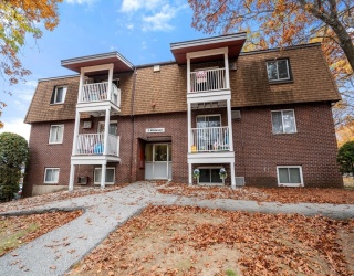 7 Wildwood Street, Dracut, Massachusetts, 2 Bedrooms Bedrooms, 4 Rooms Rooms,1 BathroomBathrooms,Residential,For Sale,Wildwood Street,73449636