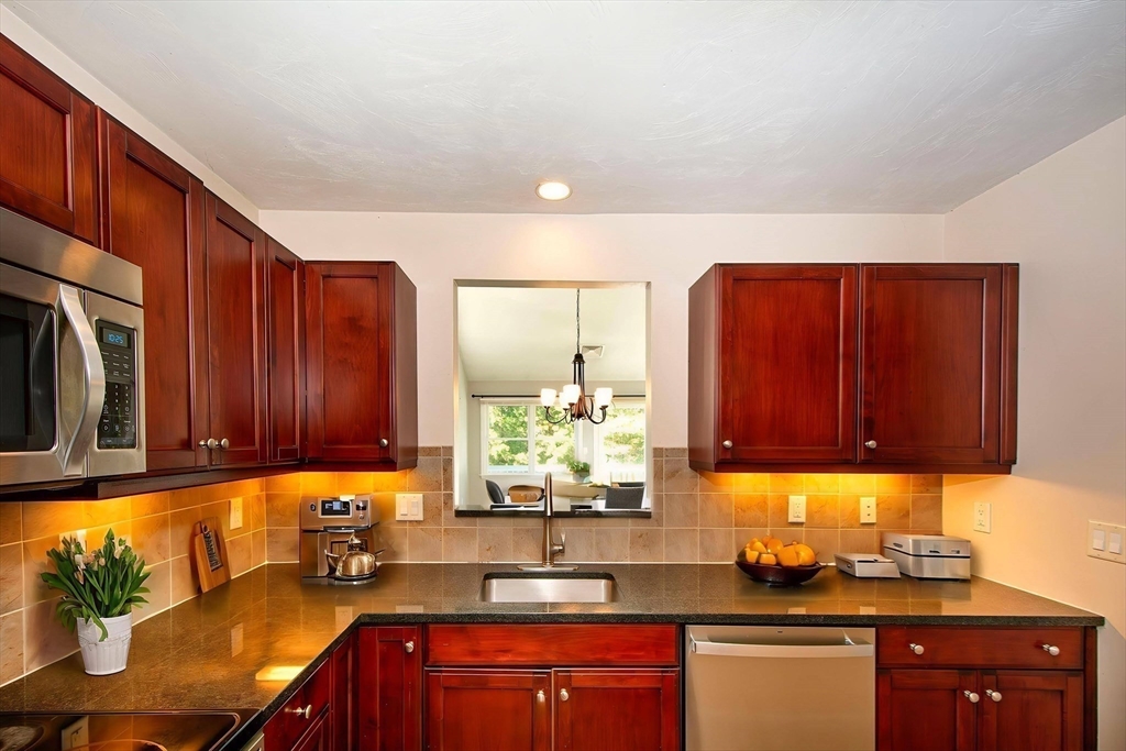 125 Bradstreete Crossing, Plymouth, Massachusetts, 2 Bedrooms Bedrooms, 4 Rooms Rooms,2 BathroomsBathrooms,Residential,For Sale,Bradstreete Crossing,73461801