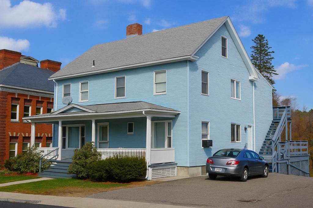 4014 School St, Palmer, Massachusetts, 9 Bedrooms Bedrooms, 20 Rooms Rooms,5.5 BathroomsBathrooms,Residential Income,For Sale,School St,73445192