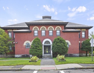 60 North St, Dalton, Massachusetts, 1 Bedroom Bedrooms, 4 Rooms Rooms,1 BathroomBathrooms,Residential,For Sale,North St,73454998