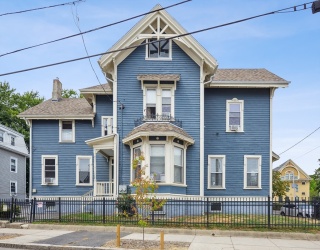 593 Broad Street, Providence, Rhode Island, 6 Bedrooms Bedrooms, 14 Rooms Rooms,2 BathroomsBathrooms,Residential Income,For Sale,Broad Street,73423009