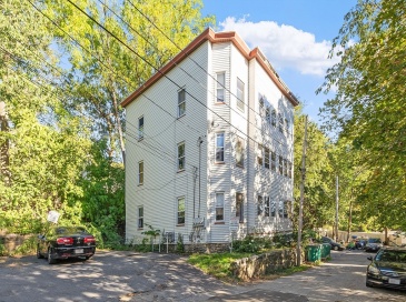 33-35 Omena Pl, Fitchburg, Massachusetts, 6 Bedrooms Bedrooms, 90 Rooms Rooms,3 BathroomsBathrooms,Residential Income,For Sale,Omena Pl,73434096