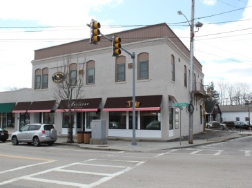 18 E Central St, Franklin, Massachusetts, 1 Bedroom Bedrooms, 3 Rooms Rooms,1 BathroomBathrooms,Residential Lease,For Rent,E Central St,73456106