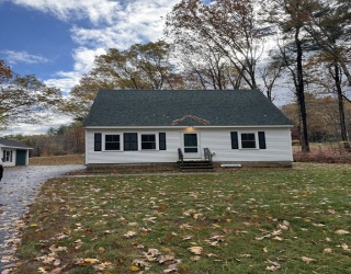 147 Red Acre Rd, Stow, Massachusetts, 2 Bedrooms Bedrooms, 4 Rooms Rooms,1 BathroomBathrooms,Residential Lease,For Rent,Red Acre Rd,73455740