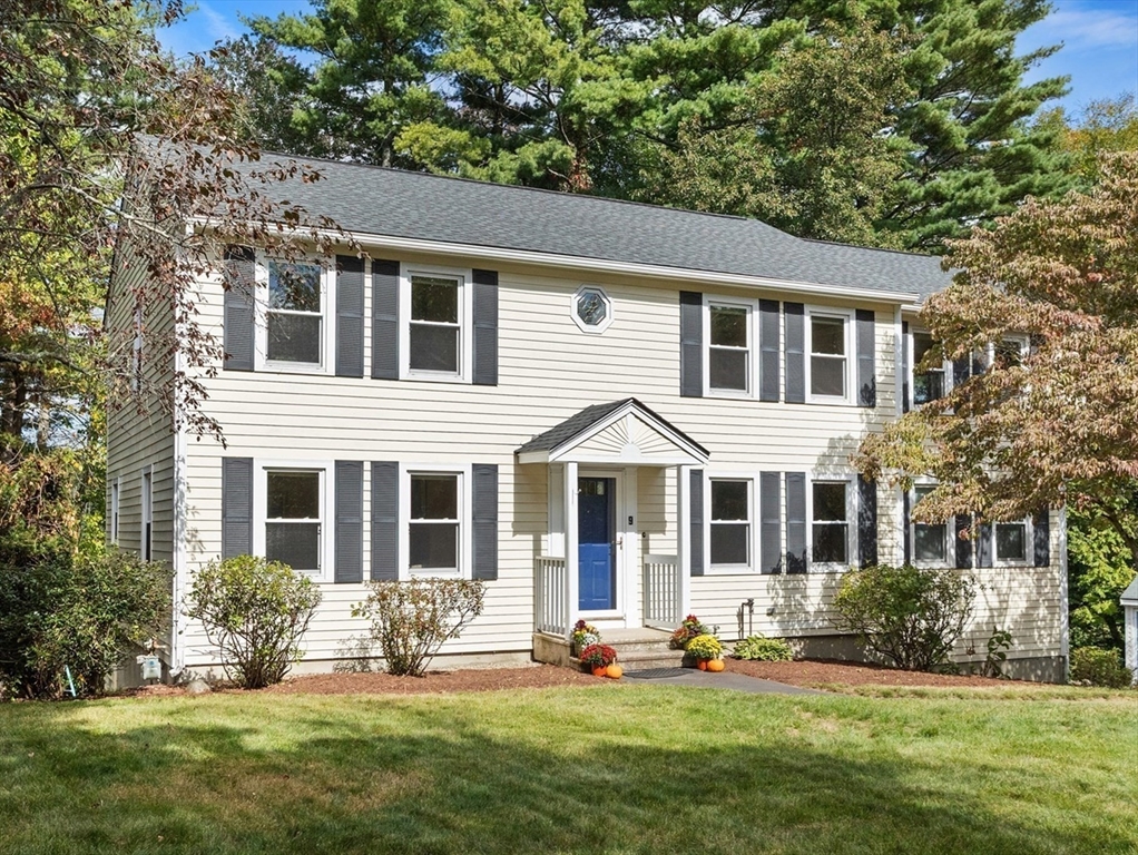 9 Drew Crossing, Westford, Massachusetts, 4 Bedrooms Bedrooms, 11 Rooms Rooms,2.5 BathroomsBathrooms,Residential,For Sale,Drew Crossing,73446013