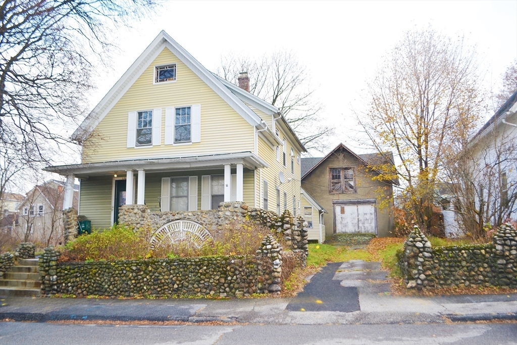 123 Mayfield St, Worcester, Massachusetts, 2 Bedrooms Bedrooms, 6 Rooms Rooms,1 BathroomBathrooms,Residential Lease,For Rent,Mayfield St,73461928