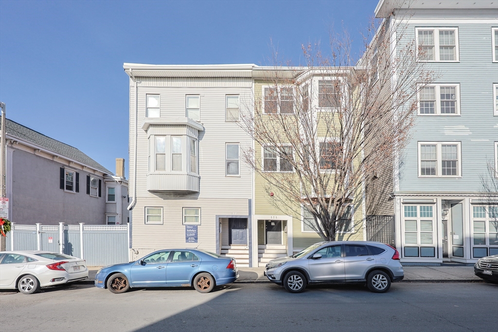 375 Dorchester St., Boston, Massachusetts, 2 Bedrooms Bedrooms, 4 Rooms Rooms,2 BathroomsBathrooms,Residential Lease,For Rent,Dorchester St.,73461959