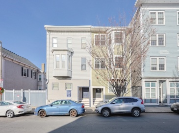 375 Dorchester St., Boston, Massachusetts, 2 Bedrooms Bedrooms, 4 Rooms Rooms,2 BathroomsBathrooms,Residential Lease,For Rent,Dorchester St.,73461959
