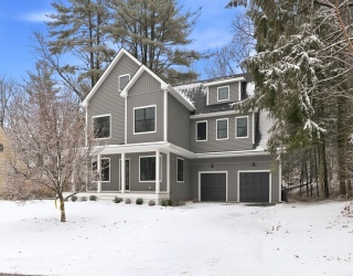 18 Evergreen Rd, Needham, Massachusetts, 4 Bedrooms Bedrooms, 10 Rooms Rooms,3.5 BathroomsBathrooms,Residential,For Sale,Evergreen Rd,73458019