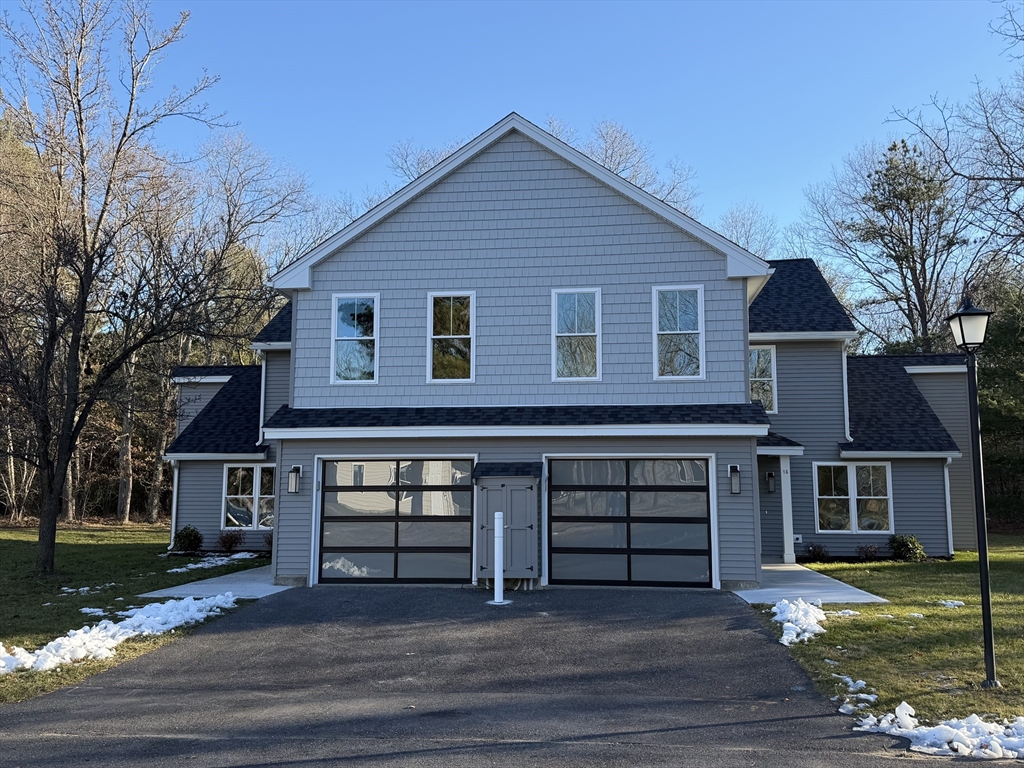 13 Barracks Road, Hudson, Massachusetts, 4 Bedrooms Bedrooms, 7 Rooms Rooms,2.5 BathroomsBathrooms,Residential,For Sale,Barracks Road,73461984