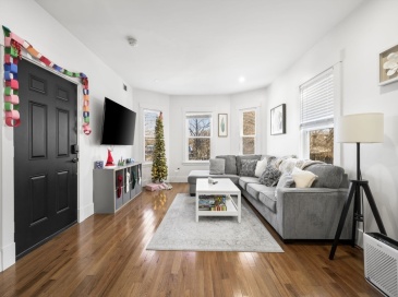 783 Washington, Boston, Massachusetts, 3 Bedrooms Bedrooms, 6 Rooms Rooms,2 BathroomsBathrooms,Residential Lease,For Rent,Washington,73461993