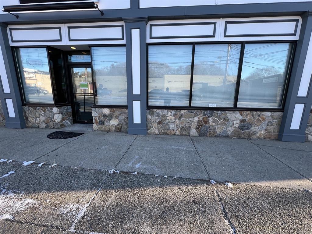 1108-1116 Main St, Wakefield, Massachusetts, ,Commercial Lease,For Rent,Main St,73462044
