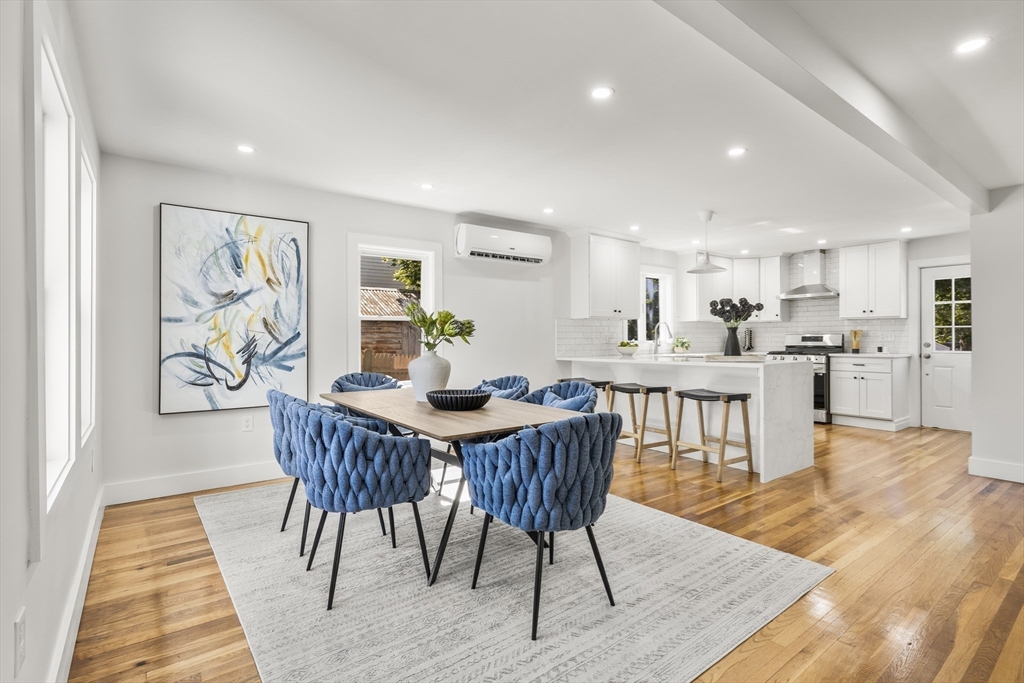 18 Lynn St, Malden, Massachusetts, 5 Bedrooms Bedrooms, 16 Rooms Rooms,3.5 BathroomsBathrooms,Residential Income,For Sale,Lynn St,73462056