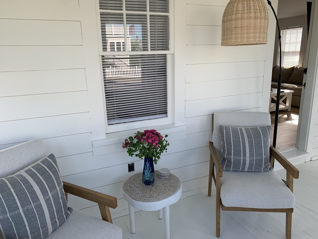 716 Ocean St, Marshfield, Massachusetts, 4 Bedrooms Bedrooms, 8 Rooms Rooms,2 BathroomsBathrooms,Residential Lease,For Rent,Ocean St,73462094