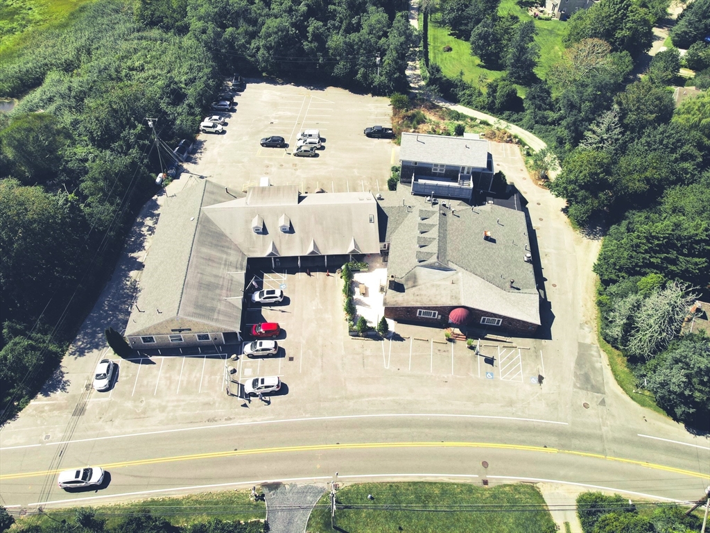 410 West Falmouth Hwy-Rte 28a, Falmouth, Massachusetts, ,Commercial Lease,For Rent,West Falmouth Hwy-Rte 28a,73462098