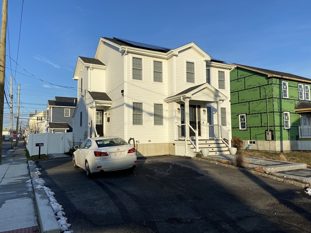 234 Kilburn Street, Fall River, Massachusetts, 3 Bedrooms Bedrooms, 6 Rooms Rooms,2.5 BathroomsBathrooms,Residential,For Sale,Kilburn Street,73462114