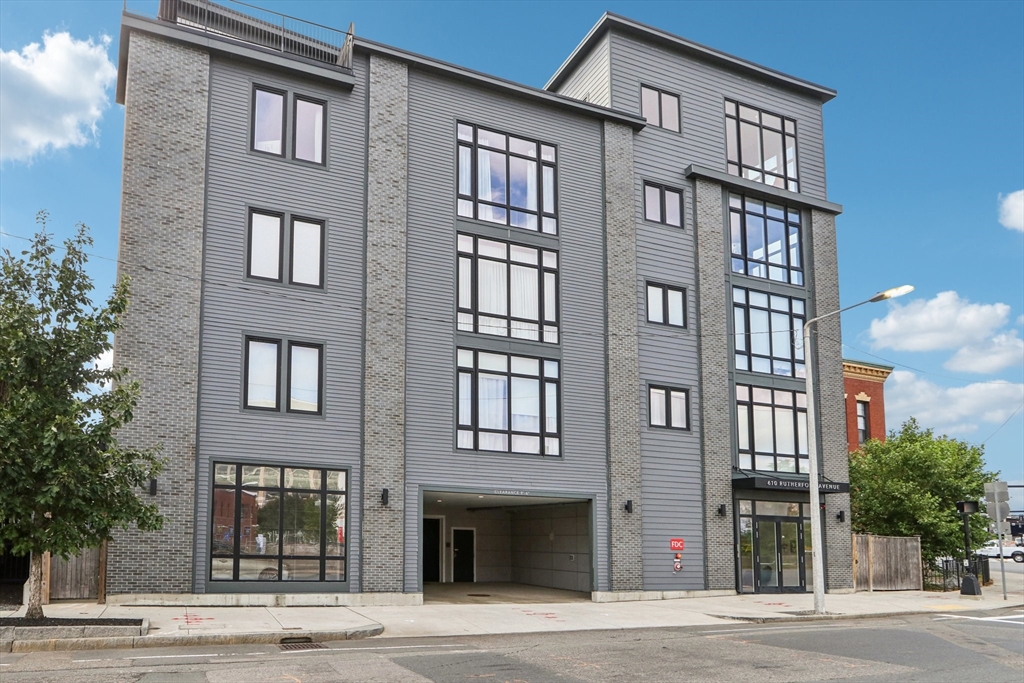 610 Rutherford Ave, Boston, Massachusetts, 1 Bedroom Bedrooms, 3 Rooms Rooms,1 BathroomBathrooms,Residential Lease,For Rent,Rutherford Ave,73446310