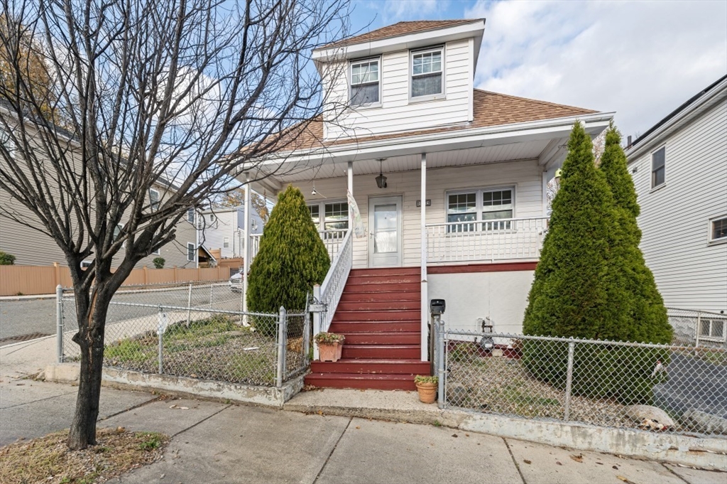 537 Park Avenue, Revere, Massachusetts, 3 Bedrooms Bedrooms, 6 Rooms Rooms,1 BathroomBathrooms,Residential Lease,For Rent,Park Avenue,73455644