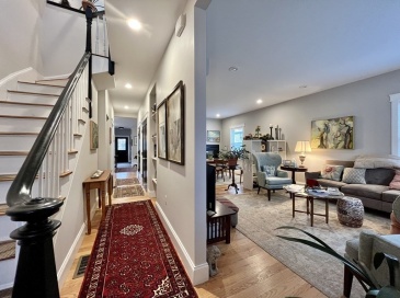 9 Sherman Street, Medford, Massachusetts, 3 Bedrooms Bedrooms, 6 Rooms Rooms,2.5 BathroomsBathrooms,Residential Lease,For Rent,Sherman Street,73454436