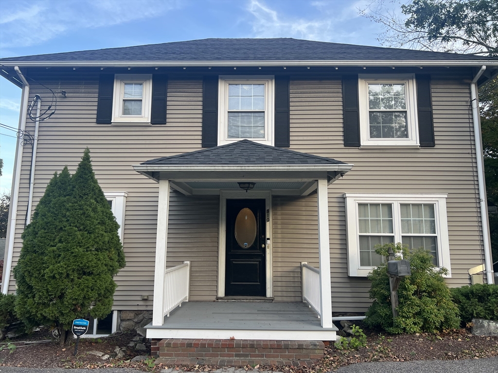 810 Washington St, Dedham, Massachusetts, 3 Bedrooms Bedrooms, 6 Rooms Rooms,2.5 BathroomsBathrooms,Residential Lease,For Rent,Washington St,73439359
