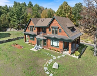 254 Middle Rd, Newbury, Massachusetts, 5 Bedrooms Bedrooms, 14 Rooms Rooms,3.5 BathroomsBathrooms,Residential,For Sale,Middle Rd,73446372