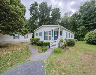 27 Fir Rd, Rockland, Massachusetts, 2 Bedrooms Bedrooms, 6 Rooms Rooms,2 BathroomsBathrooms,Residential,For Sale,Fir Rd,73462296