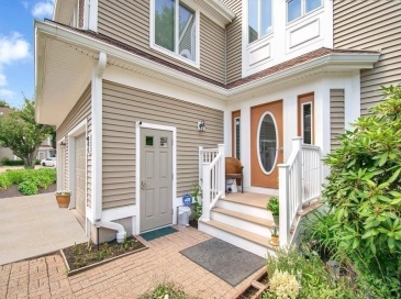 46 Pointe Rok, Worcester, Massachusetts, 2 Bedrooms Bedrooms, 5 Rooms Rooms,2 BathroomsBathrooms,Residential Lease,For Rent,Pointe Rok,73462340