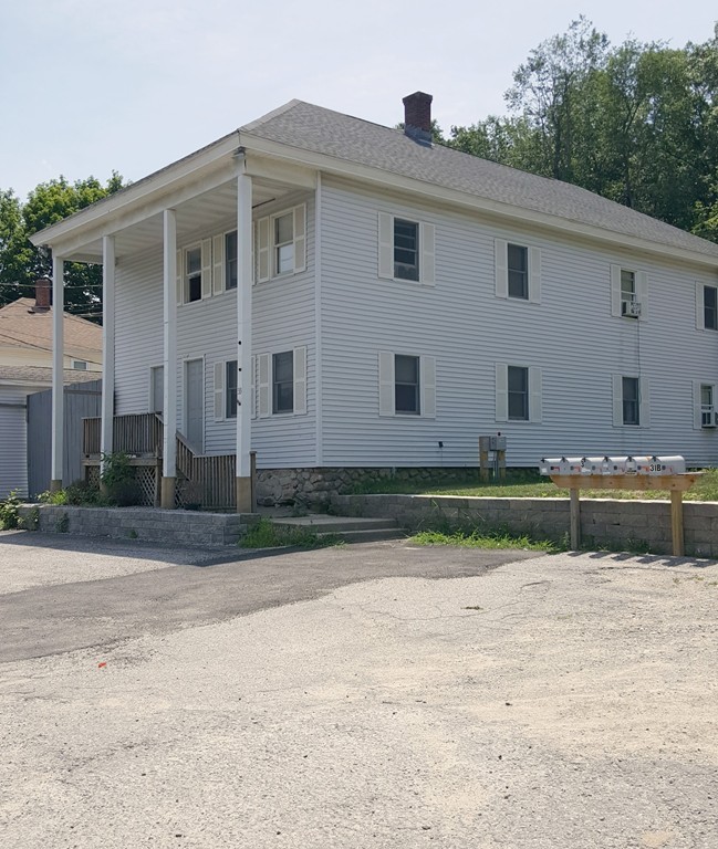 31-33 Leicester Street, Oxford, Massachusetts, 1 Bedroom Bedrooms, 3 Rooms Rooms,1 BathroomBathrooms,Residential Lease,For Rent,Leicester Street,73462342