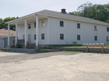 31-33 Leicester Street, Oxford, Massachusetts, 1 Bedroom Bedrooms, 3 Rooms Rooms,1 BathroomBathrooms,Residential Lease,For Rent,Leicester Street,73462342