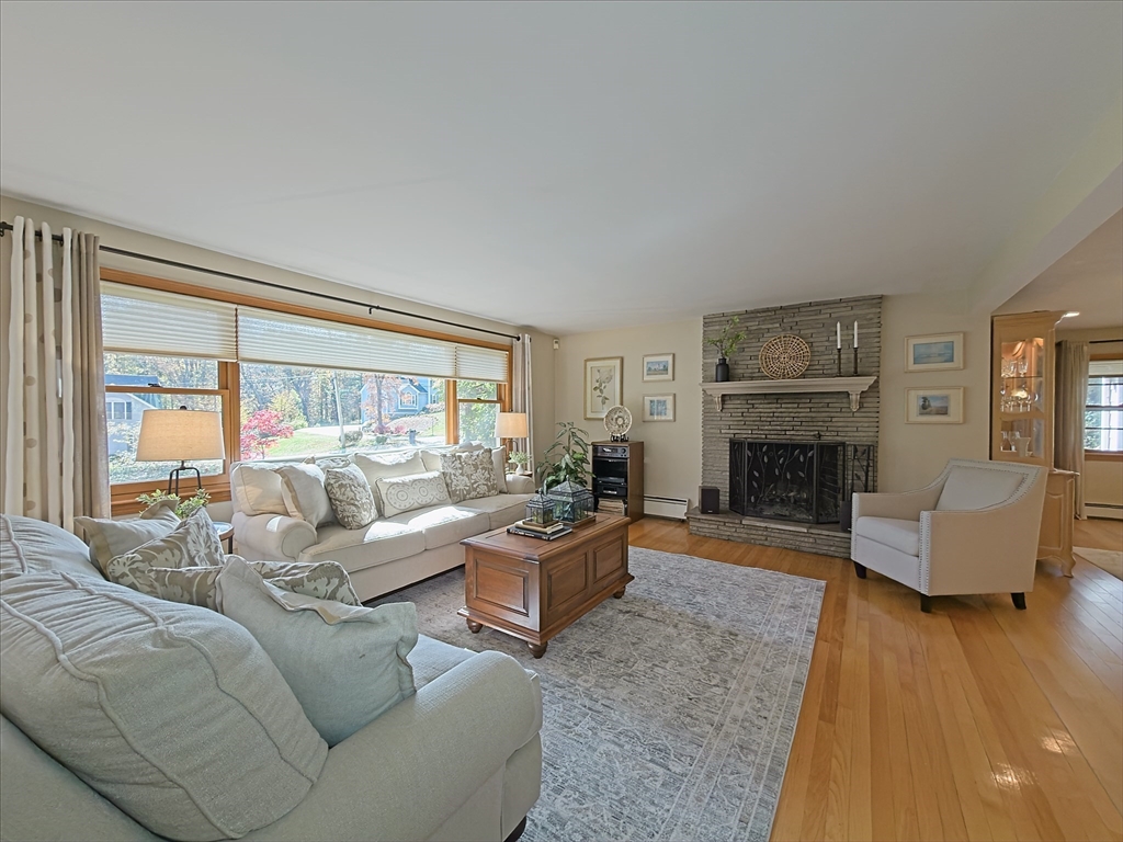 101 Bellevue Rd, Andover, Massachusetts, 4 Bedrooms Bedrooms, 10 Rooms Rooms,2.5 BathroomsBathrooms,Residential,For Sale,Bellevue Rd,73449588