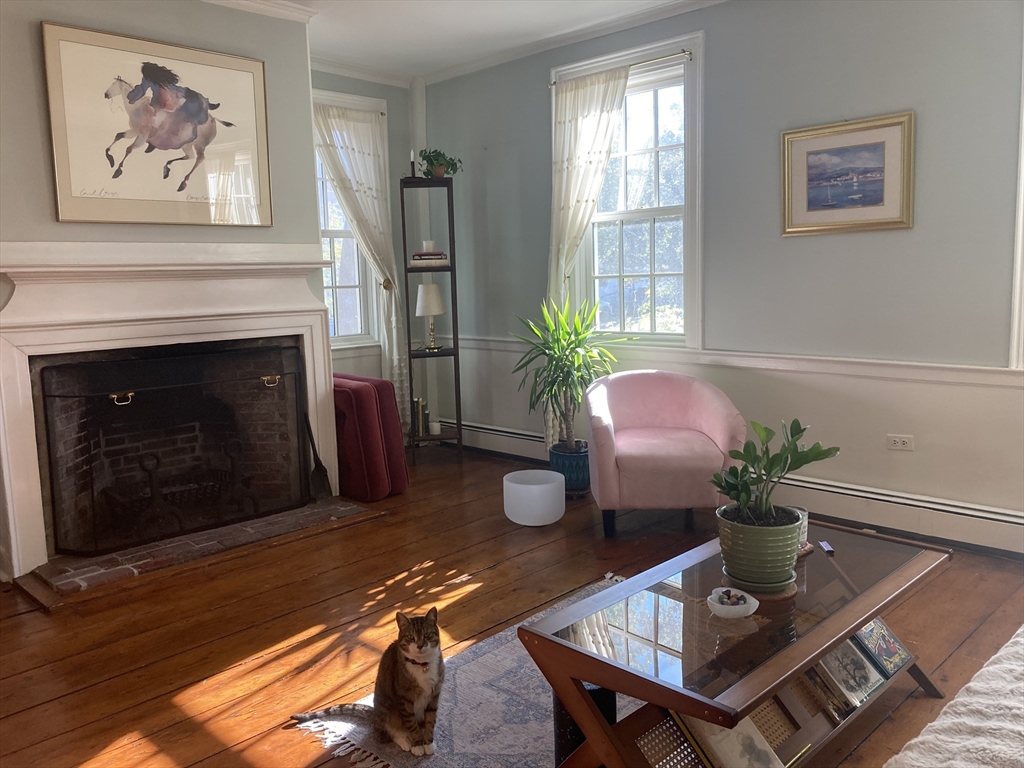 16 Tyng, Newburyport, Massachusetts, 1 Bedroom Bedrooms, 3 Rooms Rooms,1 BathroomBathrooms,Residential Lease,For Rent,Tyng,73462394