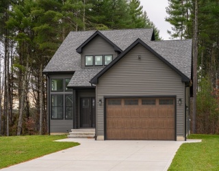 17 Woodland Ln, Belchertown, Massachusetts, 3 Bedrooms Bedrooms, 6 Rooms Rooms,2.5 BathroomsBathrooms,Residential,For Sale,Woodland Ln,73462400